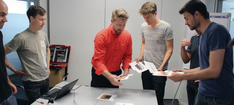 Formation en chevillage pour les maîtres d'ouvrage Formation interactive sur la conception de systèmes de chevillage a posteriori pour les ingénieurs, présentation des types courants de chevilles pour béton et indication des règles pour une installation sûre et plus efficace Applicazioni 1