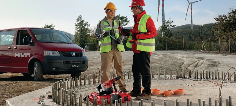 Training installazione ancoraggi (industriali) Training pratico sull'ancoraggio in calcestruzzo in grandi strutture industriali, comprendente anche i tipi di ancoraggio adatto e le regole base per la corretta posa degli ancoraggi Applicazioni 1