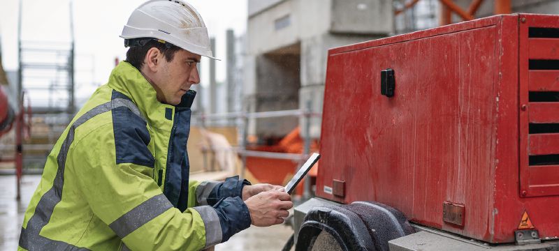 Geo Tag AI T400 Robuste und einfach zu installierende GPS-Tracker für Baumaschinen, die Sie bei der Verwaltung, dem Schutz und der Verfolgung von Maschinen auf der Baustelle unterstützen (Hilti ON!Track) Anwendungen 1